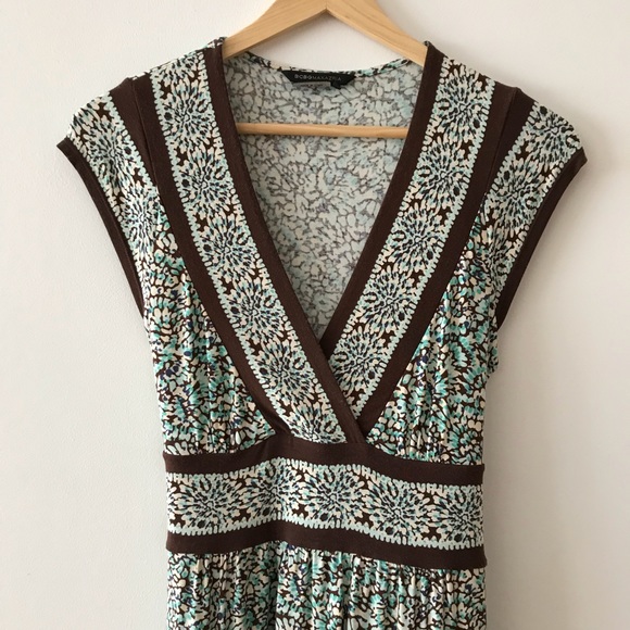 BCBG Sleek Dress. - Picture 2 of 5